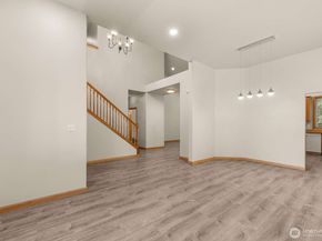 9926 SW 184th Way, Vashon WA 98070