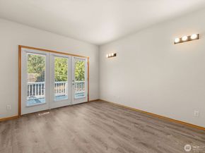 9926 SW 184th Way, Vashon WA 98070