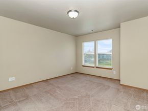 2905 11th Street B, Everett WA 98201