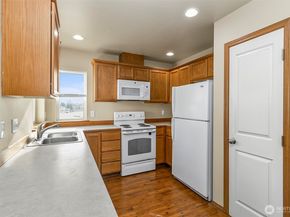 2905 11th Street B, Everett WA 98201