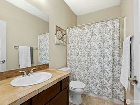 429 203rd Place SE, Bothell WA 98012