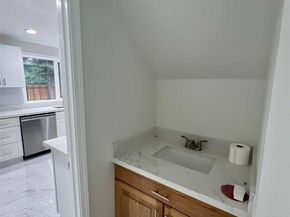 10900 SE 219th Place, Kent WA 98031