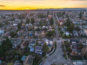 2509 N 42nd Street, Seattle WA 98103