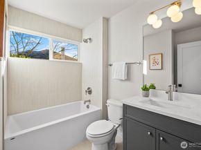 2509 N 42nd Street, Seattle WA 98103