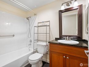 14010 NE 181st Place C102, Woodinville WA 98072