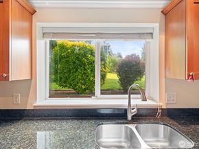 14010 NE 181st Place C102, Woodinville WA 98072