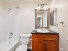 14010 NE 181st Place C102, Woodinville WA 98072