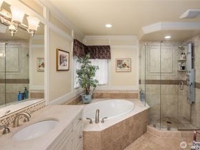 19625 NE 125th Court, Woodinville WA 98077