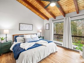 5503 E Collins Road, Port Orchard WA 98366