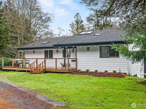 5503 E Collins Road, Port Orchard WA 98366