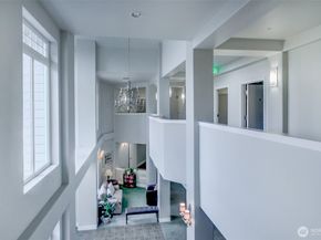 19412 48th Avenue W 209, Lynnwood WA 98036