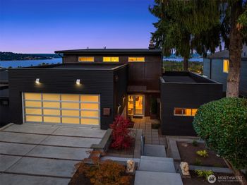 7352 56th Avenue NE