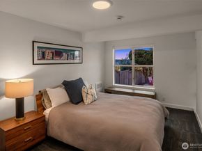 7352 56th Avenue NE, Seattle WA 98115