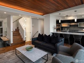 7352 56th Avenue NE, Seattle WA 98115