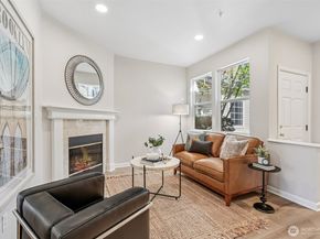 2840 139th Avenue SE 15, Bellevue WA 98005