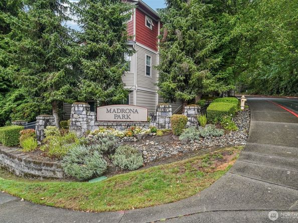 2840 139th Avenue SE 15, Bellevue WA 98005