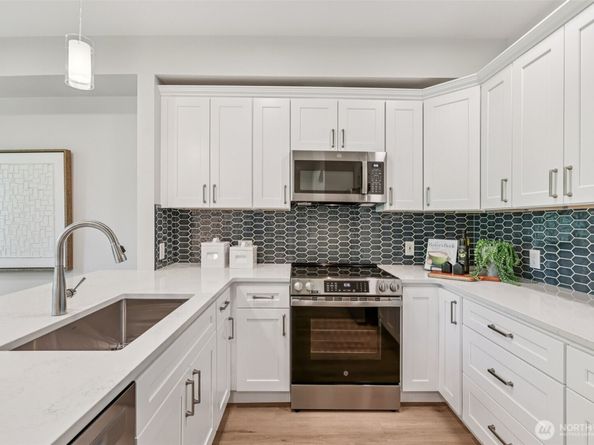 2840 139th Avenue SE 15, Bellevue WA 98005