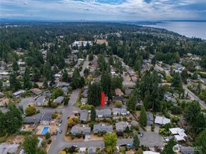 510 NW 201st Place, Shoreline WA 98177