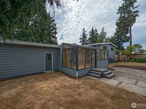 510 NW 201st Place, Shoreline WA 98177