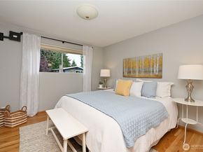 510 NW 201st Place, Shoreline WA 98177