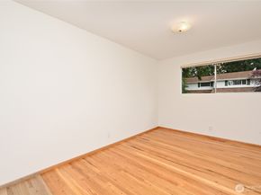 510 NW 201st Place, Shoreline WA 98177