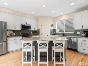 21104 1st Avenue W, Bothell WA 98021