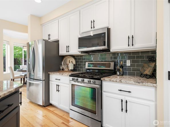 21104 1st Avenue W, Bothell WA 98021