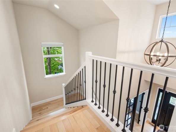 21104 1st Avenue W, Bothell WA 98021