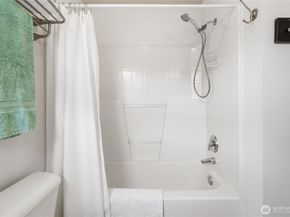 21104 1st Avenue W, Bothell WA 98021