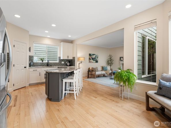 21104 1st Avenue W, Bothell WA 98021