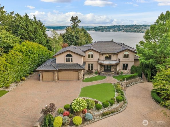 7909 78th Avenue SE, Mercer Island WA 98040
