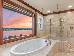 7909 78th Avenue SE, Mercer Island WA 98040