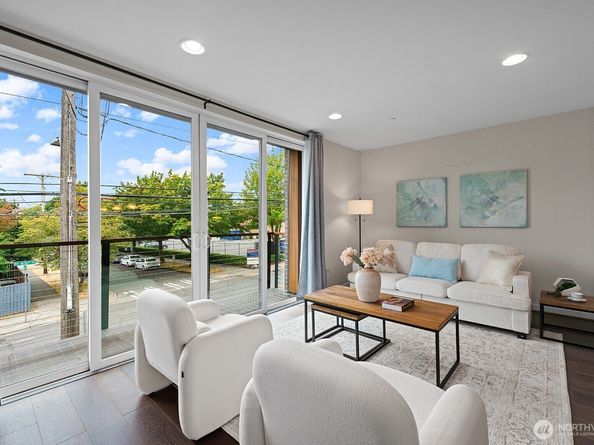 3300 NE 65th Street 219, Seattle WA 98115