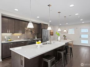 3300 NE 65th Street 219, Seattle WA 98115