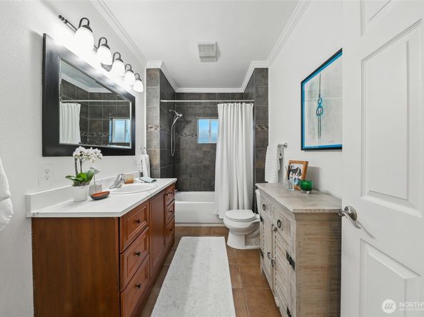 4616 S Orcas Street, Seattle WA 98118