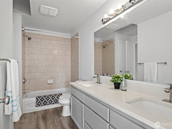 11211 Greenwood Avenue N C, Seattle WA 98133