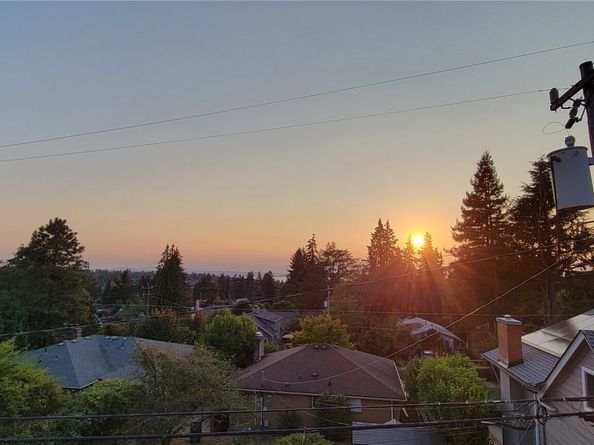 11211 Greenwood Avenue N C, Seattle WA 98133