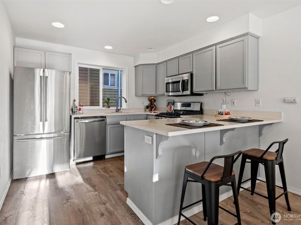 11211 Greenwood Avenue N C, Seattle WA 98133