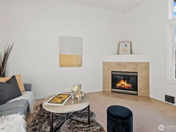 11211 Greenwood Avenue N C, Seattle WA 98133