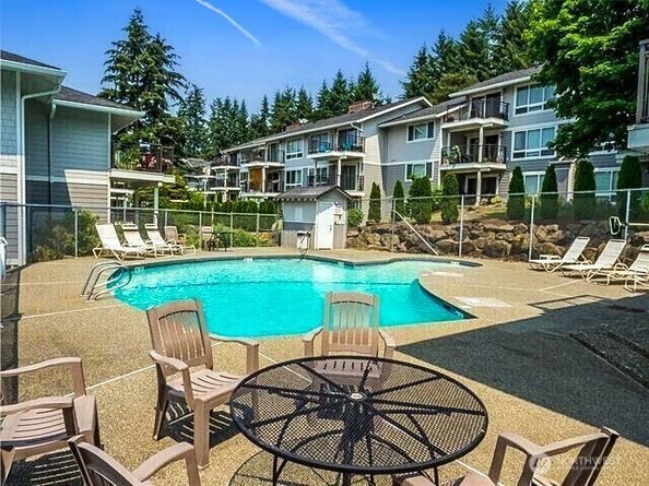 15208 NE 8th Street C3, Bellevue WA 98007