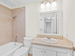 15208 NE 8th Street C3, Bellevue WA 98007