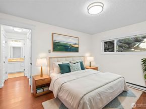 15208 NE 8th Street C3, Bellevue WA 98007