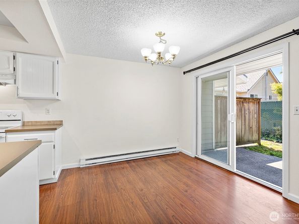15208 NE 8th Street C3, Bellevue WA 98007