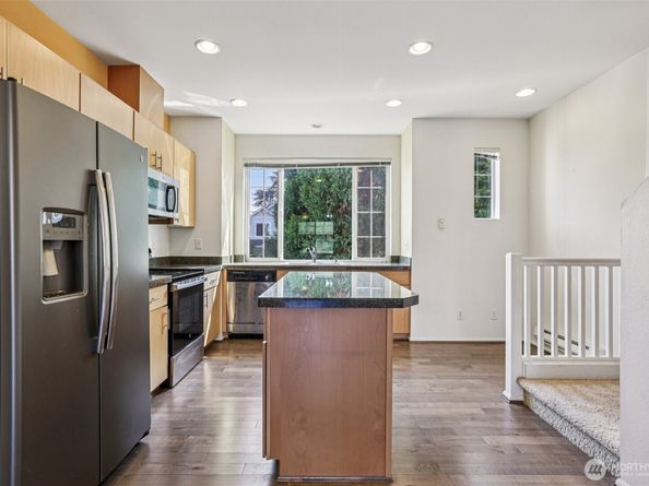 3006 SW Bataan Street, Seattle WA 98126