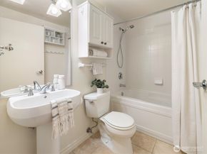 1420 Terry Avenue 205, Seattle WA 98101