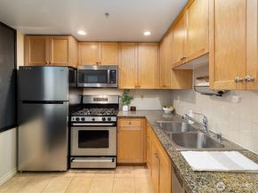 1420 Terry Avenue 205, Seattle WA 98101
