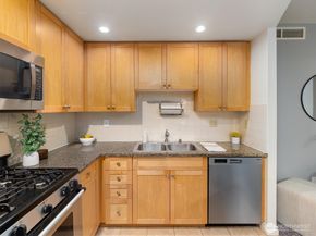 1420 Terry Avenue 205, Seattle WA 98101