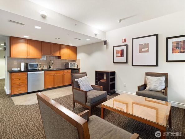 1420 Terry Avenue 205, Seattle WA 98101