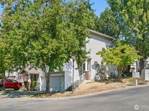 4740 Lake Place S C, Renton WA 98055