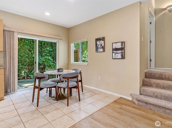4740 Lake Place S C, Renton WA 98055
